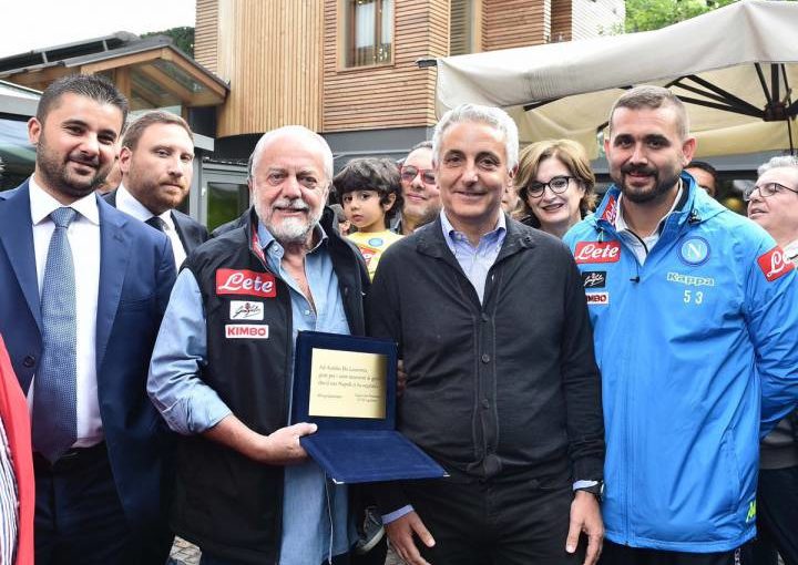 Il Club Napoli Montecitorio a Dimaro: pranzo finale con De Laurentiis a parlare di politica e serie tv