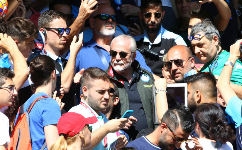 Napoli, i tifosi chiedono Cavani. De Laurentiis replica: «Io sono il vostro Matador»