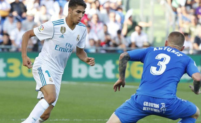UFFICIALE – Niente Napoli per Achraf! Il Real Madrid annuncia la cessione al Borussia