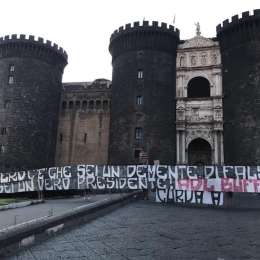 FOTO – La Curva A insulta ADL: “Rispetta la città, infame senza dignità”