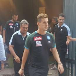 FOTOGALLERY TN – Il Napoli è allo stadio Briamasco per la sfida al Chievo: ecco l’arrivo degli azzurri