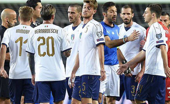 Il monito di Mancini: “L’Italia non ha bisogno di modelli! Balotelli? C’è una speranza…”