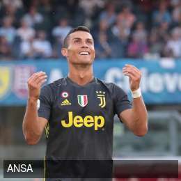 La UEFA nomina i tre candidati a miglior giocatore della stagione: Salah sfida CR7 e Modric