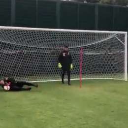 VIDEO – Primo allenamento a Castel Volturno per David Ospina. Assente Contini, a Siena per la firma