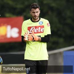 Napoli graziato dal palo! Acerbi incorna da due passi, Karnezis battuto ma c’è il palo!