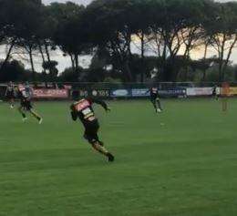 VIDEO – Le prime immagini dal “nuovo” centro sportivo di Castelvolturno, azzurri in campo verso la Lazio