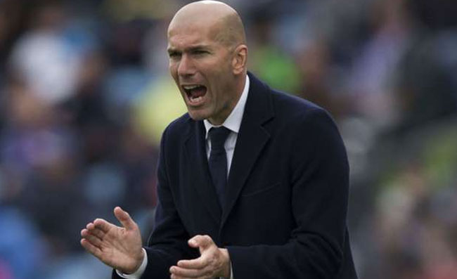 Clamoroso: Zidane pronto a sostituire Mourinho, allo United vuole Cavani!