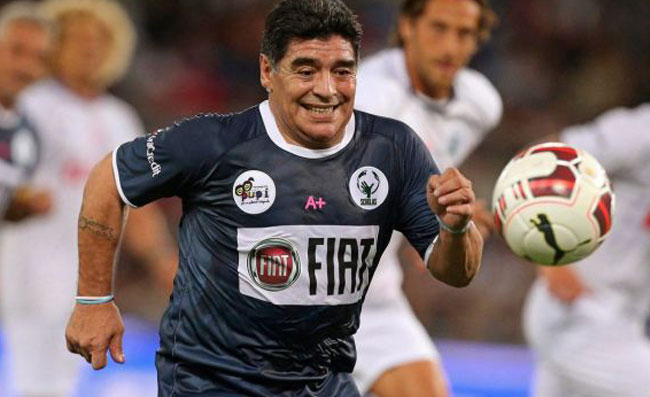 Da Re delle punizioni con Maradona e Pirlo, a vittima di frode cinese: ricordate Van Hooijdonk?