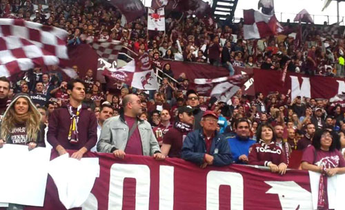Torino, un tifoso: “A Napoli mi hanno spaccato la macchina”, Alvino: “Facciamo una scommessa?”