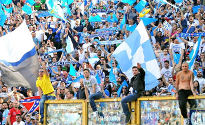 Un tifoso: “Screditi Sarri, sei servo di ADL”. De Maggio lo chiama e gli risponde così