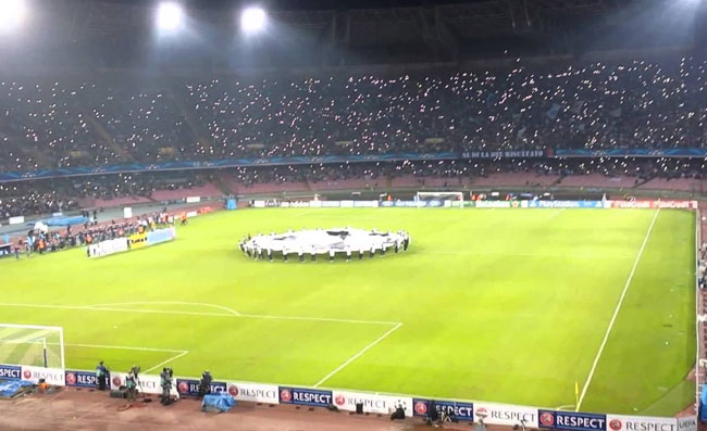 LIVE – Napoli-PSG, stadio bollente! Corteo delle due tifoserie. Ancelotti punta su Mertens. Cavani out?