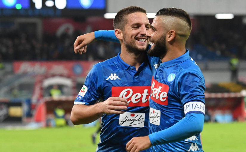 Napoli-Empoli 5-1: tripletta Mertens, -3 dalla Juventus