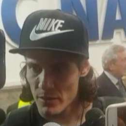 VIDEO – Cavani in mixed: “Che bella accoglienza, un’emozione che mi porterò nel cuore! Napoli per ma vale tanto”