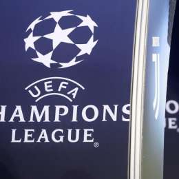 Champions, i risultati al 45′: Psg in vantaggio a Belgrado. Inter sotto col Psv, Barça avanti contro il Tottenham