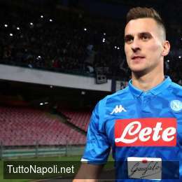 Milik rischia di spezzare in due la traversa: legno clamoroso per Arek!