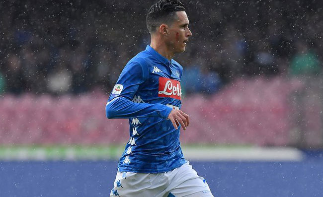 Callejon, il barbiere: “In settimana mi ha chiesto di tagliargli i capelli per toglierli la sfortuna!”