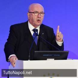 Tavecchio sposa la nuova riforma anti-razzismo: “Giusto sollevare l’arbitro da ogni responsabilità”