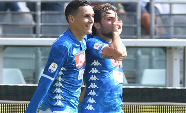 FOTO – Il Napoli batte la Samp, tifosi scatenati: ecco la vignetta che ha fatto il giro del web