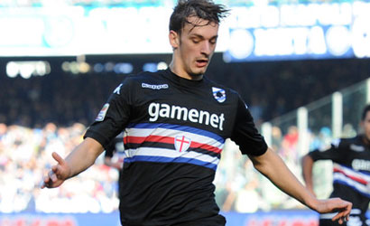 La Sampdoria è a Napoli: selfie per Rafael e Gabbiadini. Cori per Quagliarella, la risposta del bomber