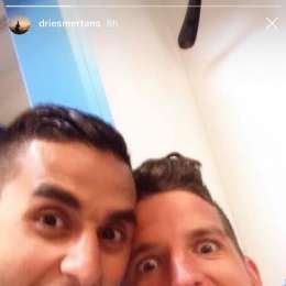 FOTO – “Auguri frate”, Mertens fa gli auguri a Ghoulam: simpatico scatto sui social