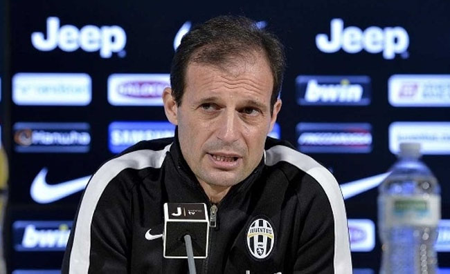 Allegri: “Dimissioni? Siamo su Scherzi a parte”. Frecciata al Napoli? “Dicono che se usciamo…”