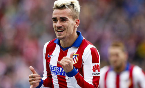 Atletico Madrid, che paura! Difficoltà per l’atterraggio, alla fine scatta all’applauso per il pilota dell’aereo