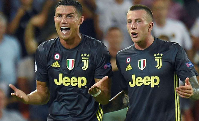 La Juventus travolge l’Atletico, clamoroso gesto di Ronaldo a fine gara! Sfottò per Simeone