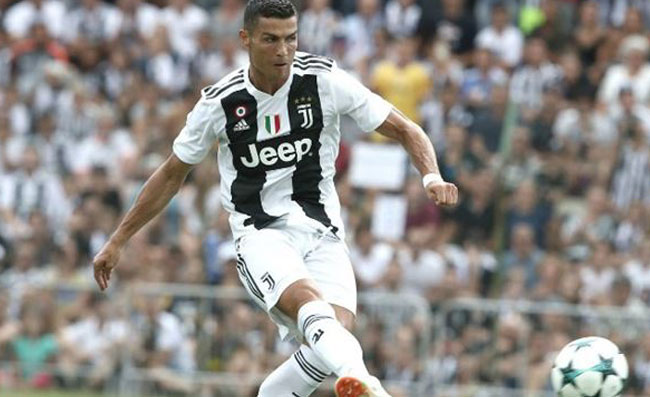 Lettera aperta di un tifoso del Napoli a Cristiano Ronaldo: “Hai perso una grande occasione, sei mediocre”