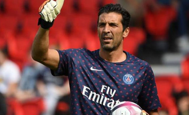 Mentre “SKY tace su Buffon”, la Francia lo stronca del tutto: “Indifendibile, voto 2: bocciato! Ma quale….”