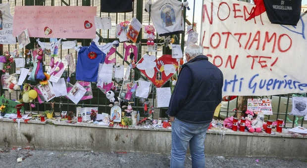 Noemi, la bimba ferita a Napoli migliora: è sveglia e inizia a mangiare