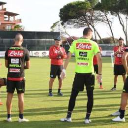 VIDEO – Allenamento mattutino per il Napoli: azzurri a lavoro in vista del Cagliari