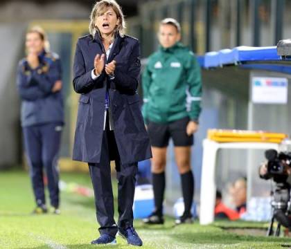 La ct Bertolini: “Mondiali? Può darsi che gli italiani guardino le ragazze in modo più originale”
