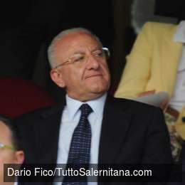 Ancora De Luca contro il Comune: “Due anni fa ci dissero ‘pensiamo noi al San Paolo’ e poi non avevano manco un euro…”