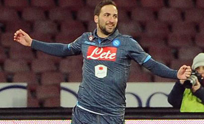 Higuain ha tradito Napoli, telefonata in Trentino e l’sms inviato ad un suo amico