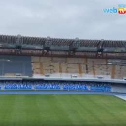 VIDEO – Il nuovo San Paolo prende forma, sopralluogo di De Magistris: “Corsa contro il tempo ma i lavori procedono bene”