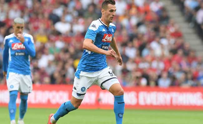 Il Napoli raddoppia, Milik fredda Mignolet per lo 0-2. Insigne show contro il Liverpool