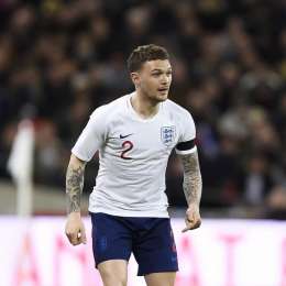 Accostato al Napoli, l’Atletico Madrid si fionda su Trippier: trattativa lampo, domani già le visite mediche