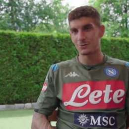 Di Lorenzo si racconta: “Napoli un sogno, non me l’aspettavo! San Paolo? E’ immenso, ricordo il timore. Su inizi e passioni…”