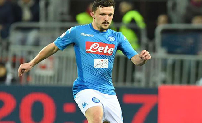 “Prima che firmasse per il Napoli l’ho sentito, ma non vi dirò altro”. La battuta di Mario Rui fa sorridere tutti