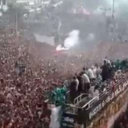 VIDEO – Algeria, che festa per la Coppa d’Africa! Una marea umana celebra Ounas e compagni