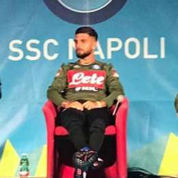 VIDEO TN – “Sono Carlo”, Ancelotti si finge tifoso e prende in giro Insigne sul modulo