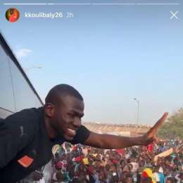 VIDEOGALLERY – Un fiume umano accoglie il Senegal di Koulibaly dopo il 2° posto in Coppa d’Africa