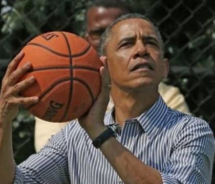 All’asta la maglia da basket di Obama. Si parte da 25mila dollari
