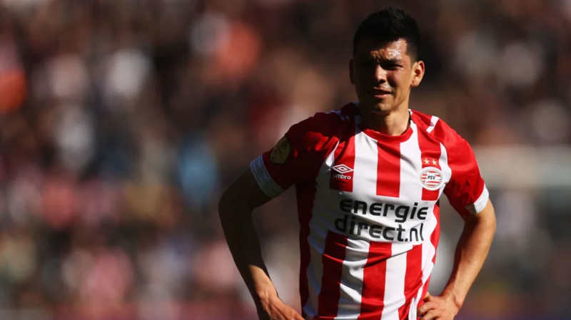 Lozano titolare con il PSV contro il Den Haag. Segnale al Napoli?