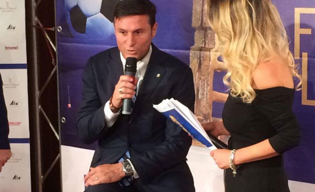 Inter, Zanetti a gamba tesa su Icardi: “La situazione è la stessa. Prestito? Vogliamo sbloccare…”