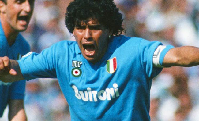 “C’è Maradona!”, Napoli va in tilt. Intervengono i vigili sul lungomare