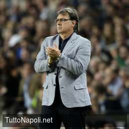 Infortunio Lozano, il ct Martino: “Ha preso un colpo alla caviglia, speriamo sia solo quello…”