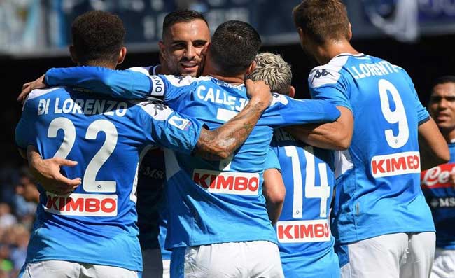 FOTO – Napoli, su Twitter doppio indizio di formazione e campagna sula violenza alle donne: “Unisciti a noi”