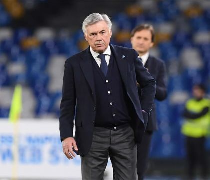 Comunicato del Napoli: Ancelotti ha deciso che da mercoledì la squadra sarà in ritiro