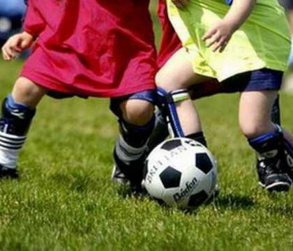 I colpi di testa fanno male, la Scozia li bandisce sotto i 12 anni